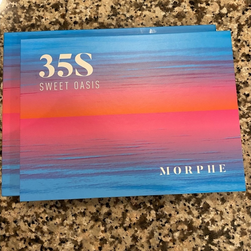 Brand new Morphe Eyeshadow Palette